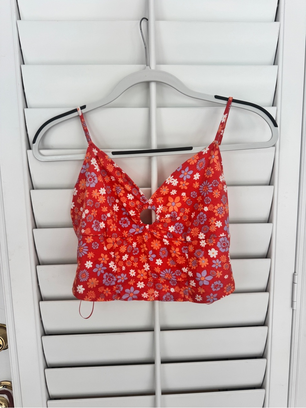 SO Pink Floral Cropped Tank Top